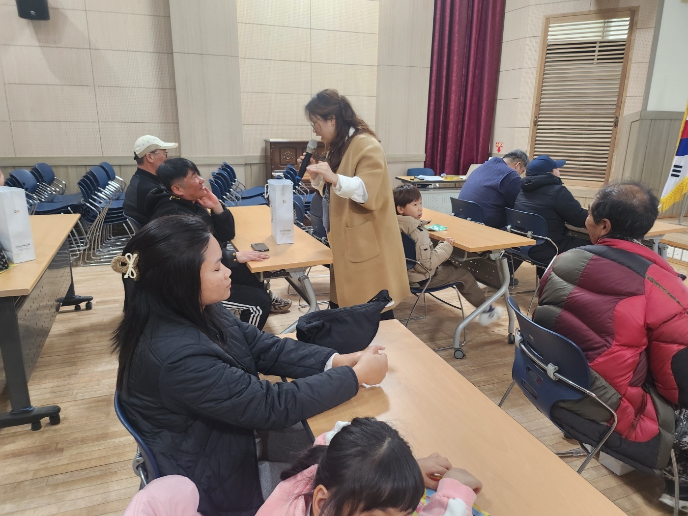 1-3 사진(영양군다문화센터， 다문화가족 자녀의 부모교육 시행).jpg